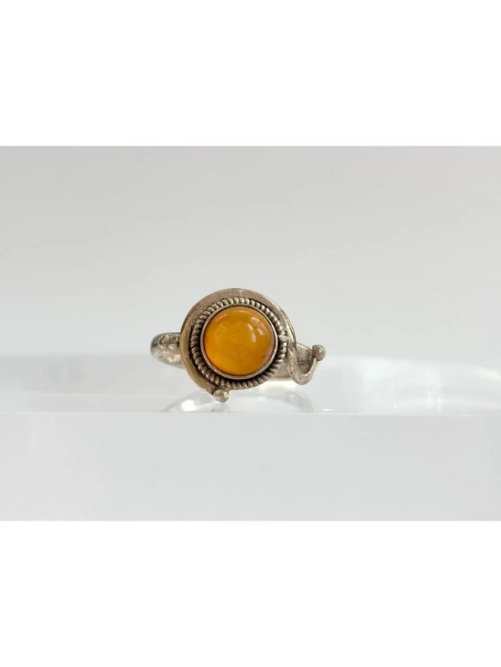 Balinese Inspired Butterscotch Amber Sterling Silver 925 Vintage Ring - sz 7